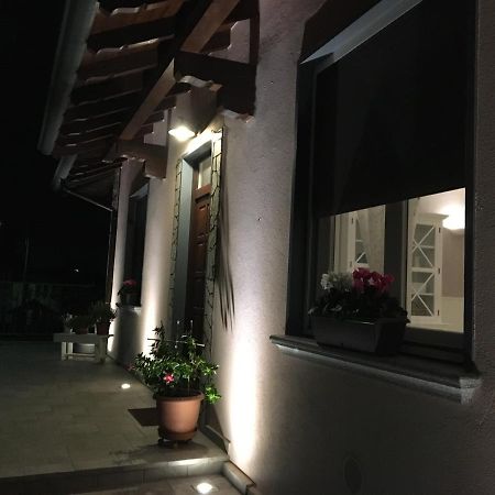 La Terrazza Sul Naviglio B&B Bernate Ticino Zewnętrze zdjęcie